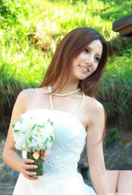 Foto-foto produk yang mengasyikkan dan elegan dari Otaku Empress Lin Caiti (35p)