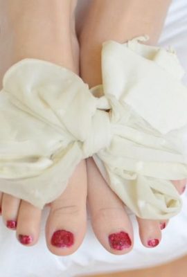 (Foto Legku) No.005 gadis berkaki panjang dengan seluar telus di bawah stoking putih