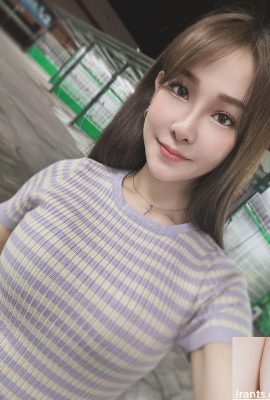 Kecantikan Internet yang menawan “Li Yunzhen Taco” dengan mata squeamish (11p)