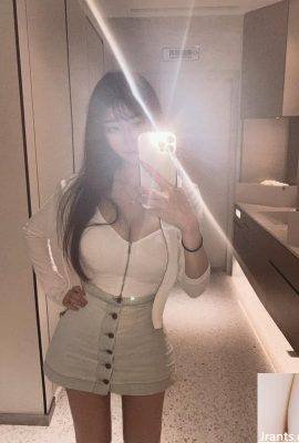 “Eli” payudara penuh dan besar membombardir penglihatan anda (12p)