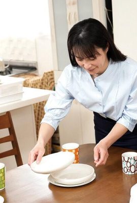 Hiraoka Rieko: Saya telah menyukai ibu tiri saya yang cantik dan cantik Hiraoka Rieko (21p)