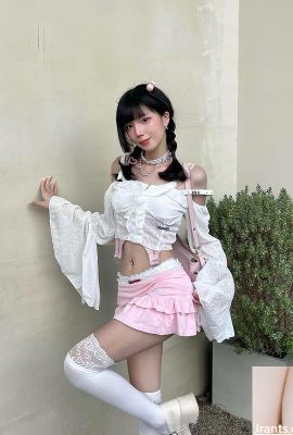 Kecantikan seksi “Qian Bao” sangat busuk sehingga dia penuh dengan seks (12p)