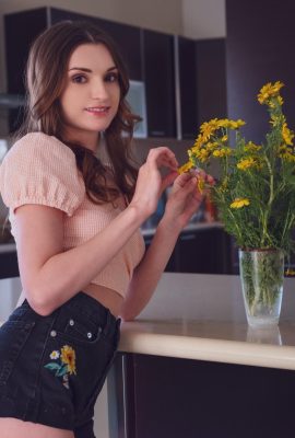 Julietta – Bunga Musim Panas (103p)