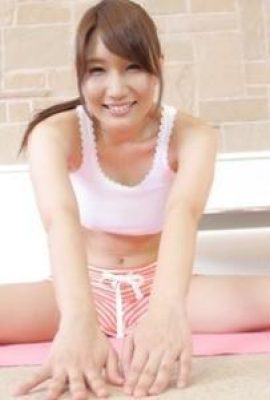 Gadis Asia seksi menunjukkan pussy berkerut selepas seks liar (13p)