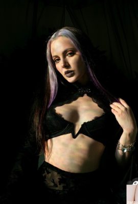 (Suicide Girls) Jul 06, 2025 – Vitadeam – Moon (46p)