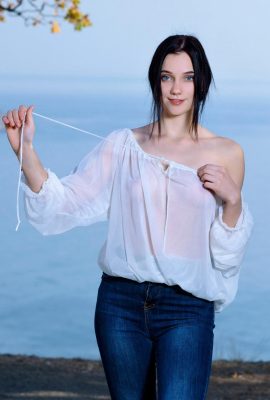 Polly Pure – Jeans Biru (99p)