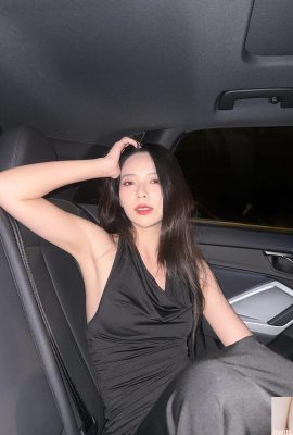 “Zeng Xuifan Demi” mempunyai mata yang besar, senyuman manis, badan comel dan berisi, dan memamerkan angka beliau (10p)