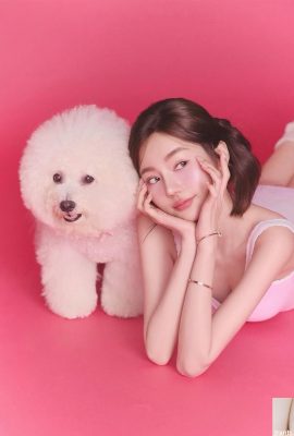 “Yang Yingxin” mempunyai penampilan yang cerah dan manis, memancarkan pesona di seluruh tubuhnya (10p)