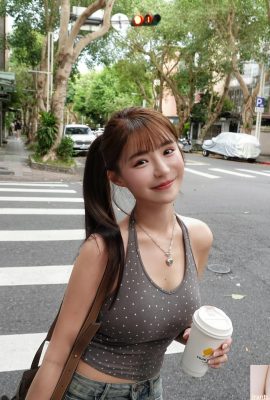 “Yuan Yuan” mempunyai badan menggoda di bawah wajahnya yang murni (10p)