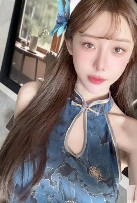 “Tutu 22” mempunyai garis payudara panas dan angka yang anggun yang sempurna (10p)