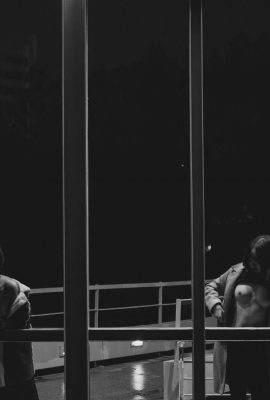 (Model Cina Set) Badan Perempuan dalam Mekar Penuh (83p)