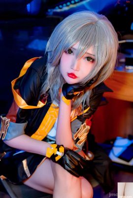 Unknow Cosplayer – Stelle (22p)