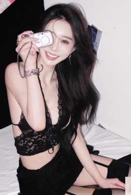 “Aki Chen Fanfan” memaparkan tokohnya yang cantik dan sangat panas di depan dan belakang (10p)