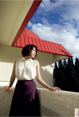 (Reiko Nagaoka) Tokoh cantik, bergelombang, bulat, dan besar (23p)