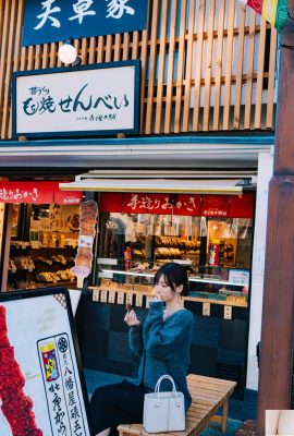 (けんけん) Sakura Girl mempunyai angka yang sempurna dan penampilan yang baik! Membuat orang terganggu (32p)