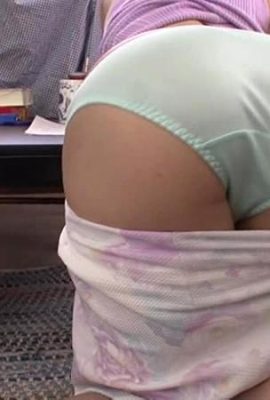 Tutor yang saya dapati untuk anak saya sangat cantik sehingga ayah saya tidak dapat membantu tetapi marah kepadanya (19p)