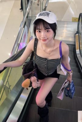 “Lee Eun-hee” adalah manis dan seksi, dengan angka kecil yang sangat menarik (10p)