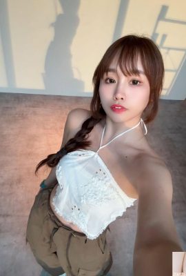 “Irenehuang” mempunyai penampilan yang manis tetapi lengkung panas (10p)