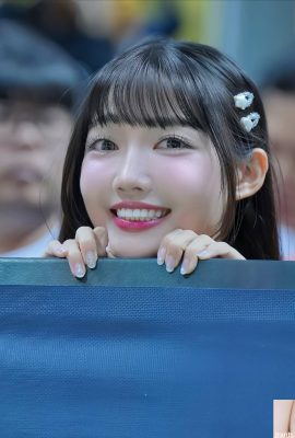 Gadis muda bermata besar “Shao Yan Yenyen” mempunyai angka yang anggun dan baik yang membuat orang merasa bertenaga (10p)