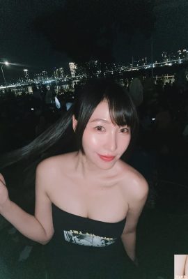 Senyuman “kosmik Nana” dan badan menggoda membuat orang jatuh cinta dengan serta -merta (10p)