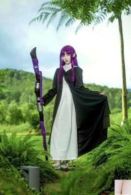 Meiilyn (yuumeilyn) cosplay Pakis – sousou tidak membeku