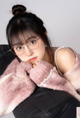 Lengkung yang menawan keindahan dalam talian seksi “bodoh c” secara langsung menyalakan kelaparan (10p)