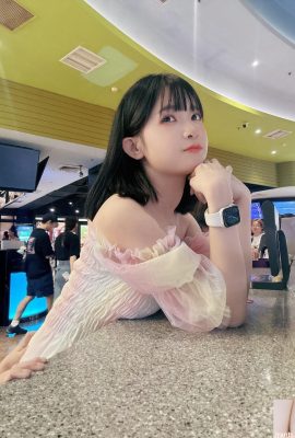 “Roll Egg” sangat indah dan cantik sehingga ia akan menggoda orang. Seluruh badan sangat sempurna (10p)