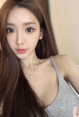 Kecantikan panas “Birdybirdy” meletup dan melimpah, menjadikan semua orang pening (10p)