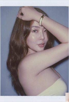 “Kiki” adalah wanita cantik dengan ciri -ciri wajah yang indah, angka panas dan badan yang sultry (10p)